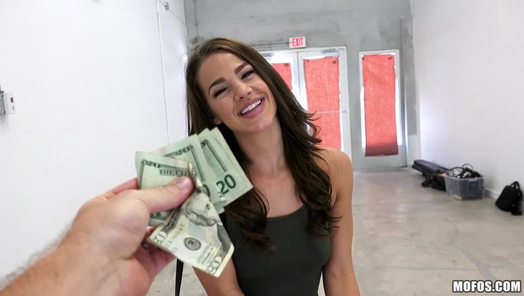 Fun-loving Model Fucks in Public