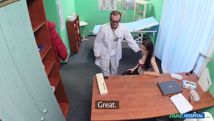 Sexy patient has a big surprise for the dirty doctor