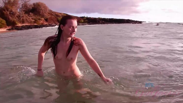 Danni makes it to Hawaii, and the nude beach.