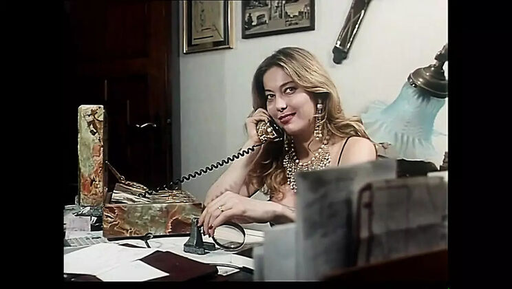 Moana Pozzi Double Penetration & Cum in Mouth - Hairy Pussy Vintage Sex