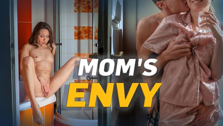 Hot MILF Kristina Grace Gets Wet and Horny with BF - Cheating Mom Fuck in HD