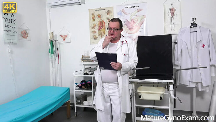 Hot MILF Gets Anal Temp Check by Doctor in 4K