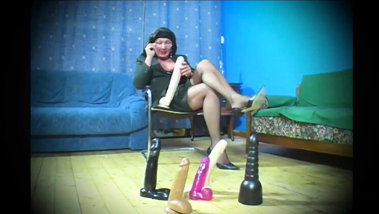 Crazy Group Sex with Blonde MILF Who Loves Anal Fuck - Hard Gangbang